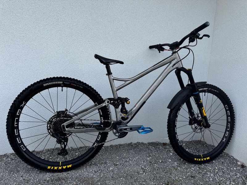 Used Banshee Custom SRAM GX Eagle 2022 MTB