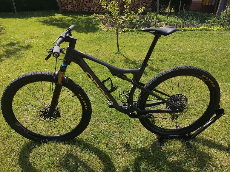 Used Orbea OIZ M LTD 2023 2023 Mountainbike, Black, 29 — image 8 of 10