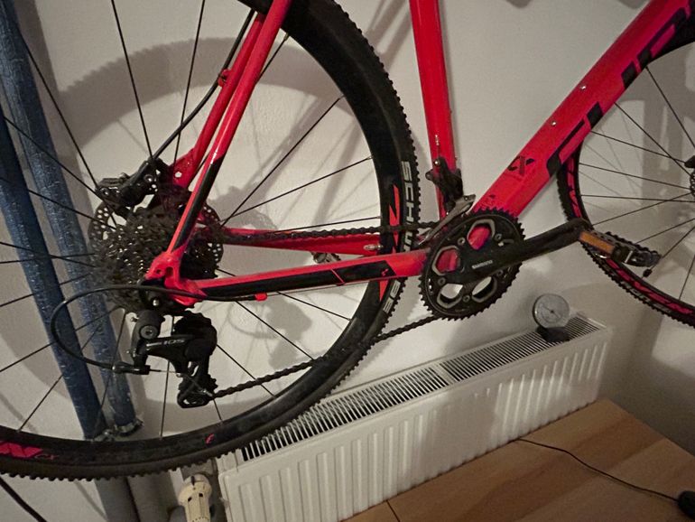 Used CUBE cross race Pro 2016 2016 Road & Gravel, Red — image 1 of 6