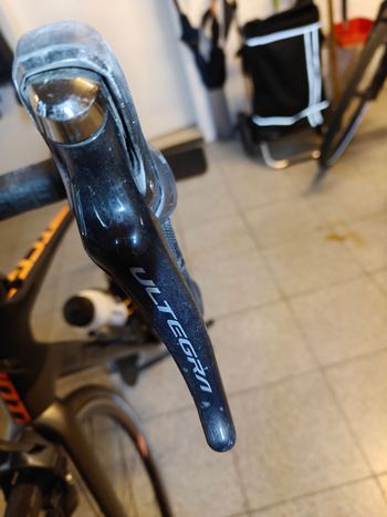 Used Giant Tcr Shimano Ultegra 2018 Road & Gravel, Black — image 9 of 15