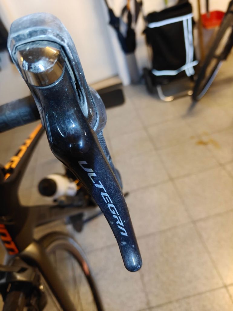 Used Giant Tcr Shimano Ultegra 2018 Road & Gravel, Black — image 9 of 15