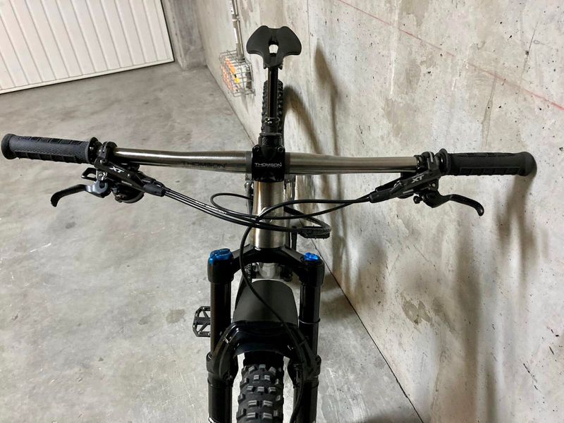 Tweedehands Genesis Tarn Shimano Deore XT 2022 Mountainbike — afbeelding 21 van 23