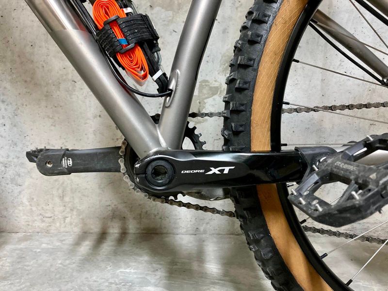 Tweedehands Genesis Tarn Shimano Deore XT 2022 Mountainbike — afbeelding 10 van 23