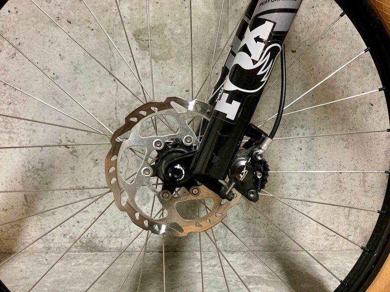 Tweedehands Genesis Tarn Shimano Deore XT 2022 Mountainbike — afbeelding 12 van 23