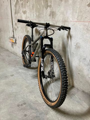 Tweedehands Genesis Tarn Shimano Deore XT 2022 Mountainbike — afbeelding 19 van 23