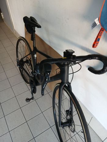 Použité Giant Tcr Shimano 105 2023 Road & Gravel