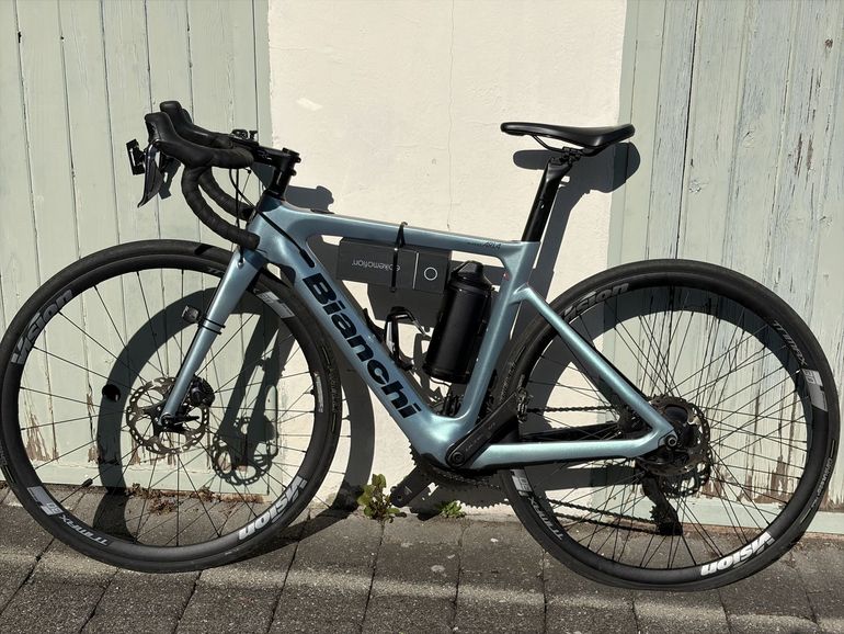 Used Bianchi Aria Shimano Ultegra Di2 2023 Road & Gravel, Blue — image 1 of 10
