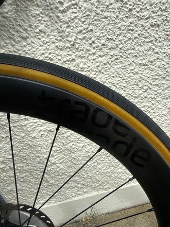 Used Specialized Tarmac SL7 Expert - Ultegra Di2 2021 2021 Road & Gravel, Light Gray — image 7 of 9
