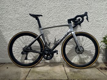 Used Specialized Tarmac SL7 Expert - Ultegra Di2 2021 2021 Road & Gravel, Light Gray — image 1 of 9