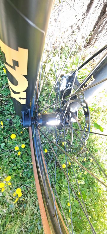 Gebrauchtes Bold Linkin 150 2024 Mountainbike, Weiß, 29 — Bild 12 von 16