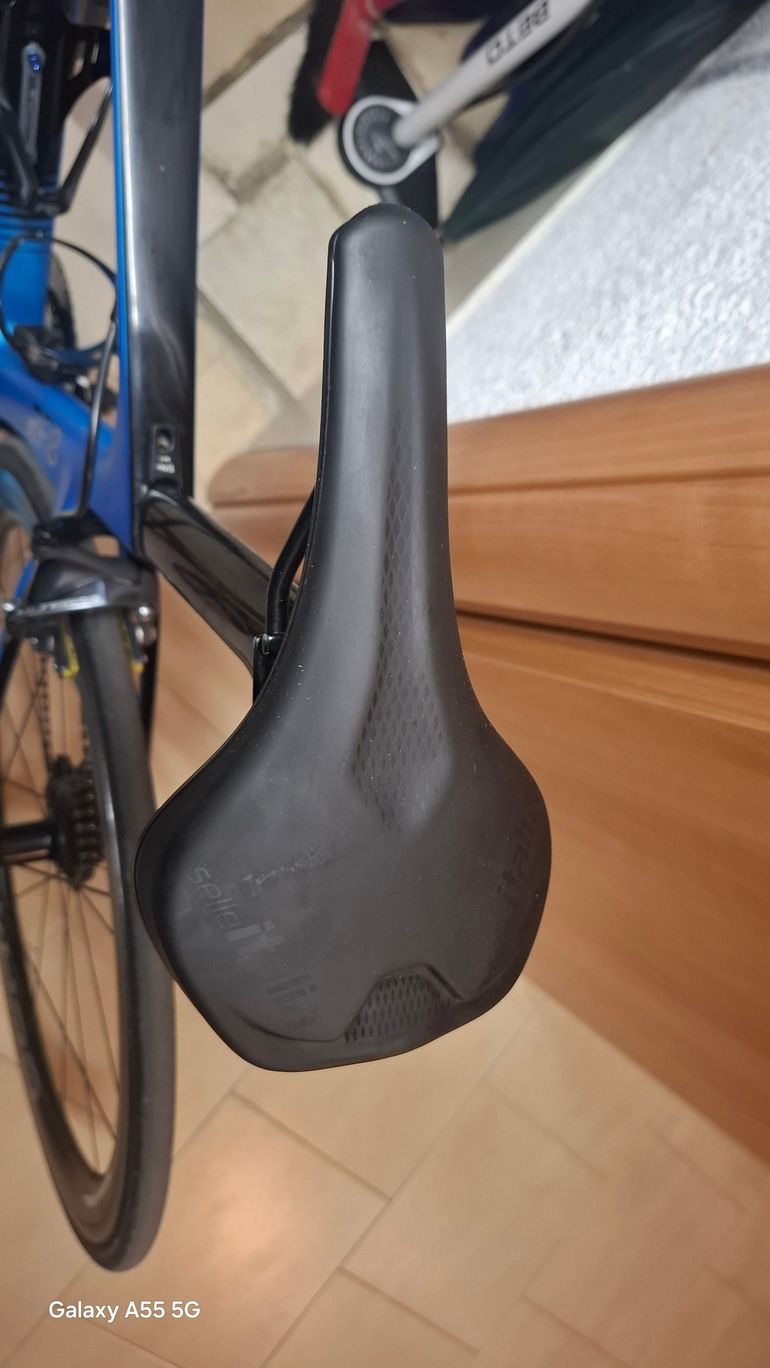 Used Piton Piton RF-8 Carbonio Ultegra DuraAce 2021 2021 Road & Gravel, Blue — image 9 of 10