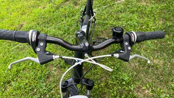 Used B Twin Rockrider Shimano Tourney 2016 Mountainbike — image 8 of 8