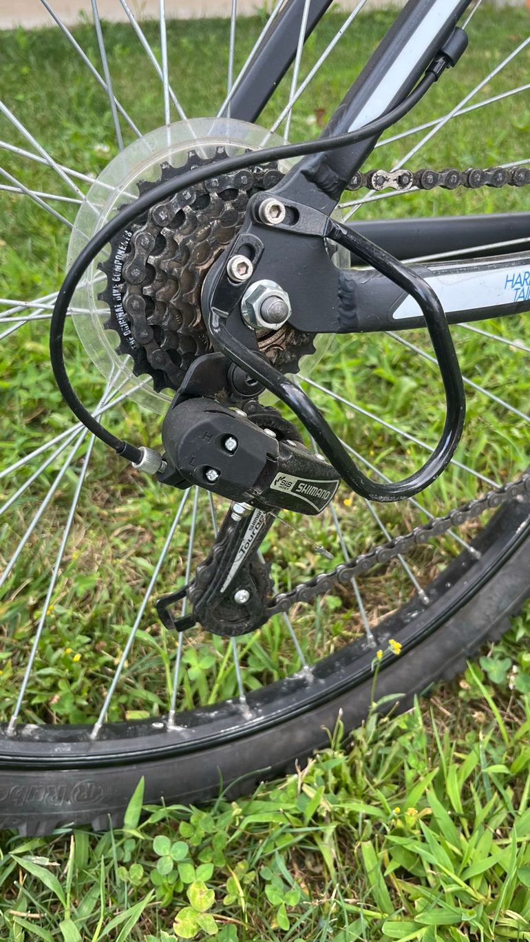 Used B Twin Rockrider Shimano Tourney 2016 Mountainbike — image 3 of 8