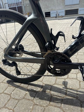 Used Bianchi Oltre - Ultegra Di2 2023 2023 Road & Gravel — image 3 of 3