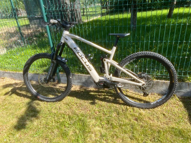 Tweedehands Focus Sam² 6.8 2022 Mountainbike — afbeelding 1 van 3