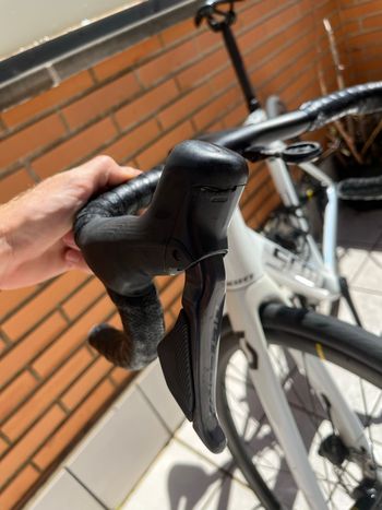 Scott Addict RC Shimano Ultegra Di2 2024 Road & Gravel d'occasion — image 6 sur 7