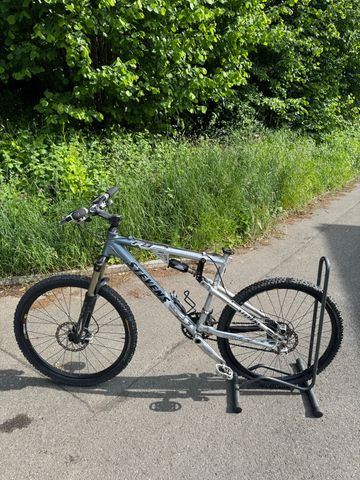 Used Stevens Colorado Shimano Deore XT 2005 Mountainbike, Light Gray — image 2 of 10