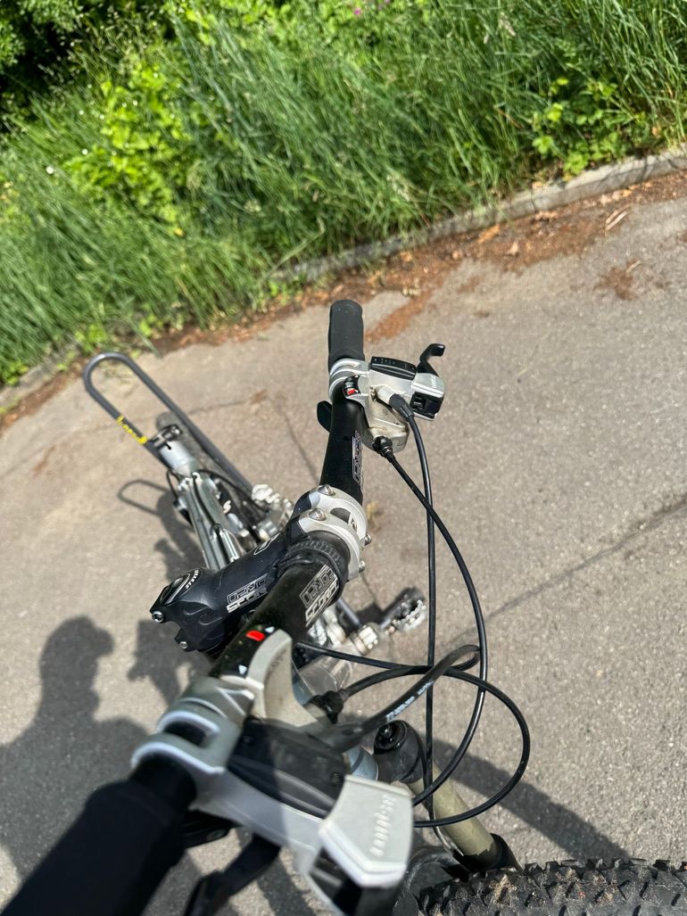 Used Stevens Colorado Shimano Deore XT 2005 Mountainbike, Light Gray — image 9 of 10