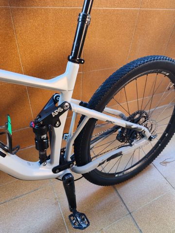 Used BMC speedfox 02 2017 2017 Mountainbike, Light Gray, 29 — image 9 of 9