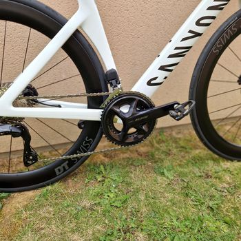 Used Canyon Aeroad Shimano 105 Di2 2026 bike — image 3 of 4