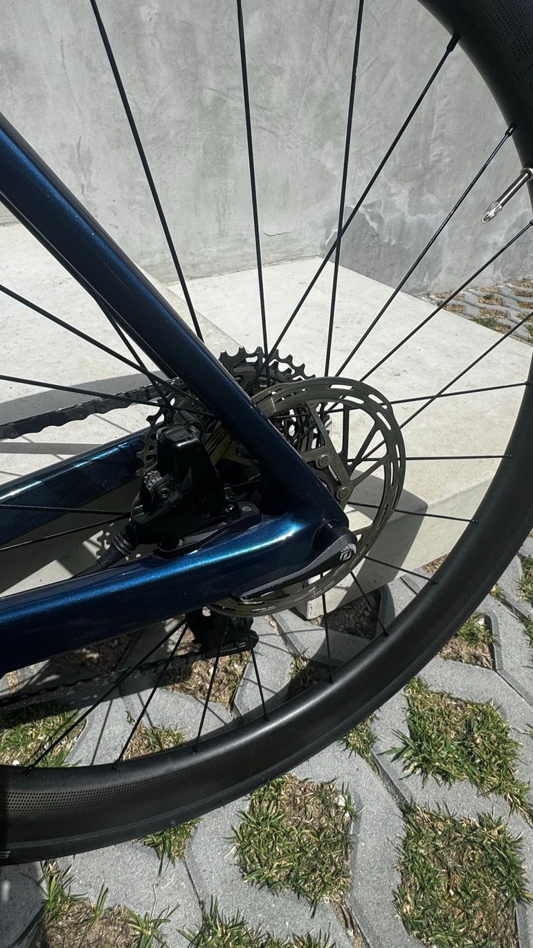 Used Scott Addict RC 20 2021 2021 Road & Gravel — image 7 of 17