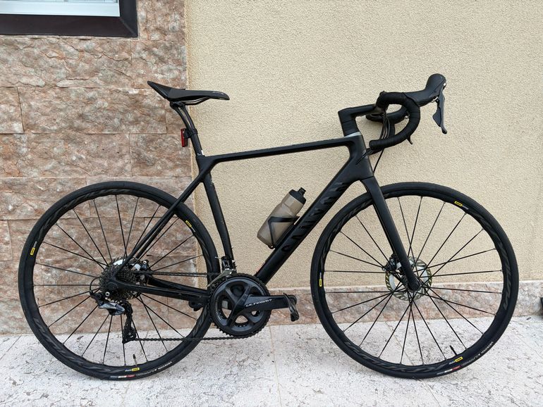 Used Canyon Endurace CF SL 8 Disc AERO 2022 2022 Road & Gravel, Black — image 2 of 8