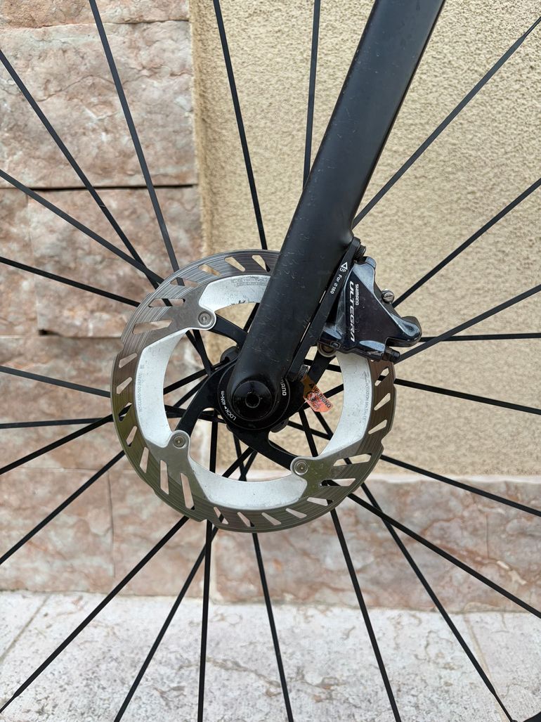 Used Canyon Endurace CF SL 8 Disc AERO 2022 2022 Road & Gravel, Black — image 6 of 8