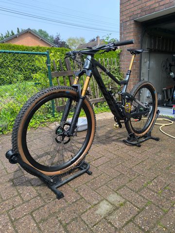 Käytetty Scott Genius 900 Ultimate AXS 2020 2020 MTB