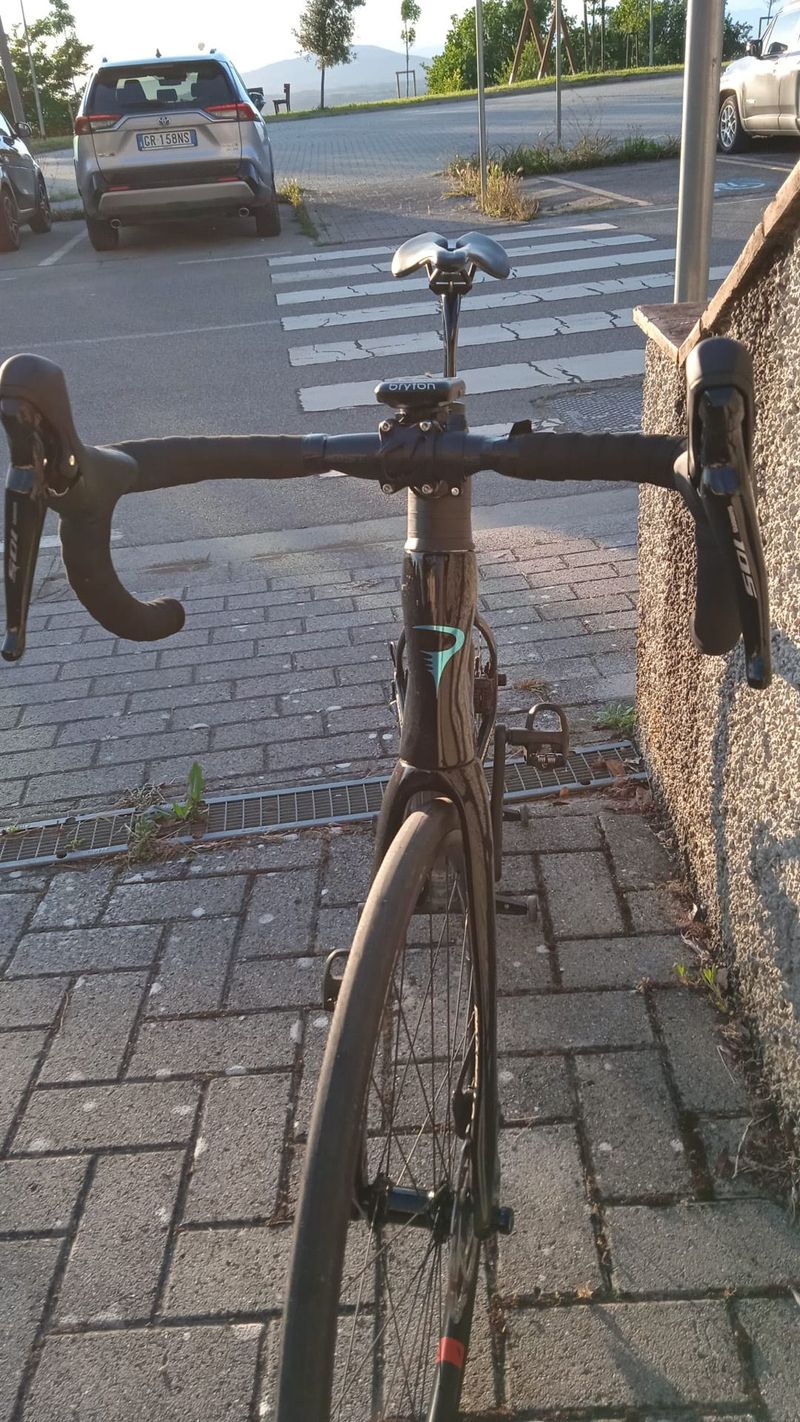 Used Pinarello NYTRO E5 ROAD - 105 Di2 2024 2024 Road & Gravel, Black — image 7 of 11