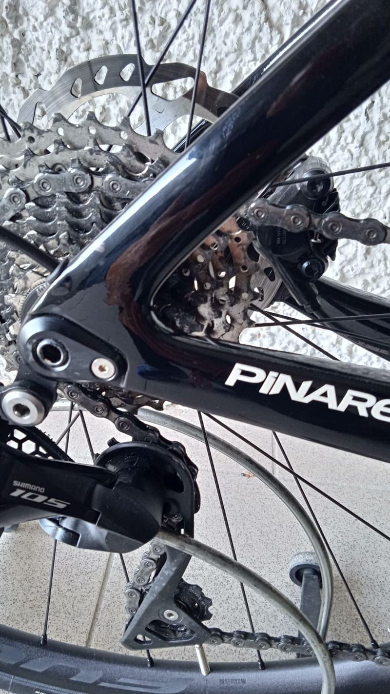 Used Pinarello NYTRO E5 ROAD - 105 Di2 2024 2024 Road & Gravel, Black — image 9 of 11