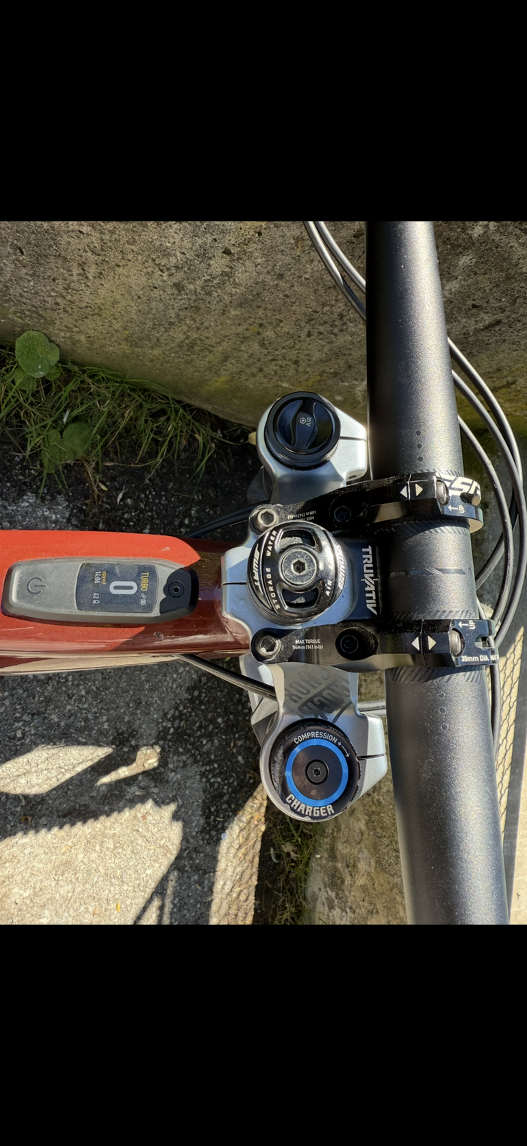 Used Specialized Turbo Kenevo Expert 2024 2024 Mountainbike, Red, 27.5 — image 5 of 5