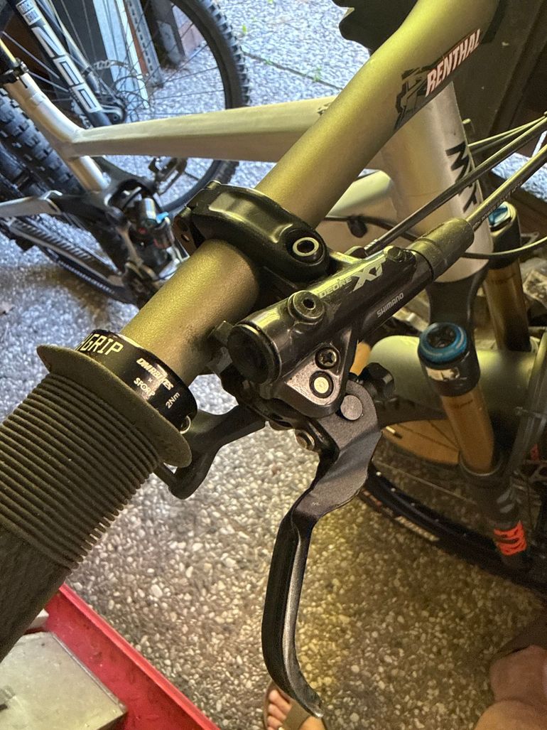 Used RAAW Jibb Shimano Deore XT 2022 Mountainbike, Light Gray — image 10 of 11