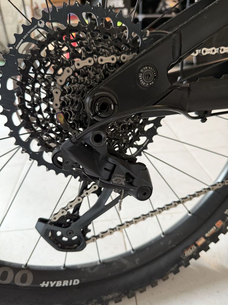 Used Canyon Torque:ON 9 2021 2021 Mountainbike, Black, 27.5 — image 9 of 9