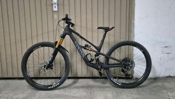 Used Canyon Spectral CF 9 2025 2025 Mountainbike, Black, 29 — image 2 of 3