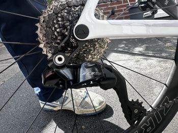 Used Canyon Ultimate CF 7 Di2 2026 2026 Road & Gravel, White — image 7 of 7