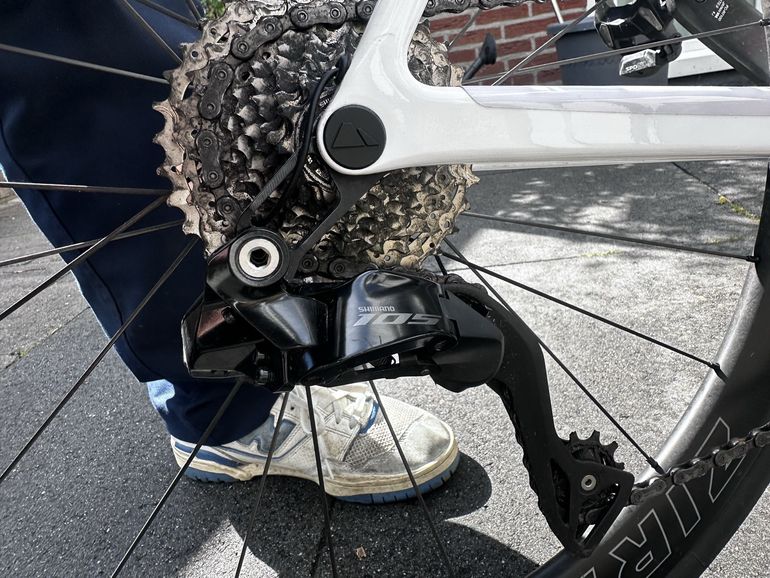 Used Canyon Ultimate CF 7 Di2 2026 2026 Road & Gravel, White — image 7 of 7