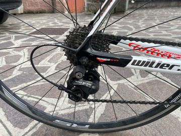 Used Wilier GTR 2018 Road & Gravel, White — image 8 of 18