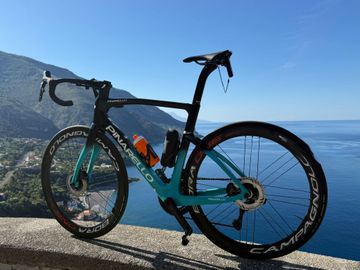 Tweedehands Pinarello Dogma Shimano Ultegra Di2 2025 Road & Gravel — afbeelding 3 van 6