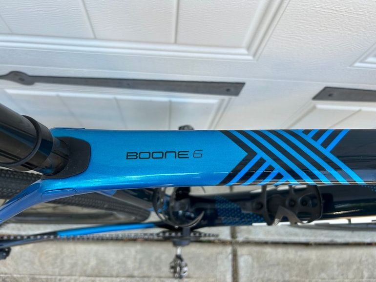 Used Trek Boone 6 Disc 2021 2021 Road & Gravel, Blue — image 5 of 9