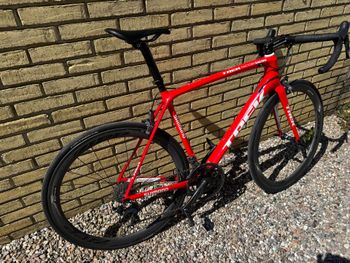 Used Trek Emonda Shimano Dura Ace bike, Red — image 3 of 7