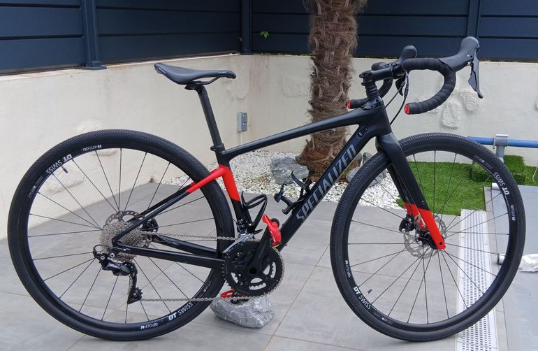 Used Specialized Men's Diverge Comp 2018 2018 Road & Gravel, Black — image 1 of 19
