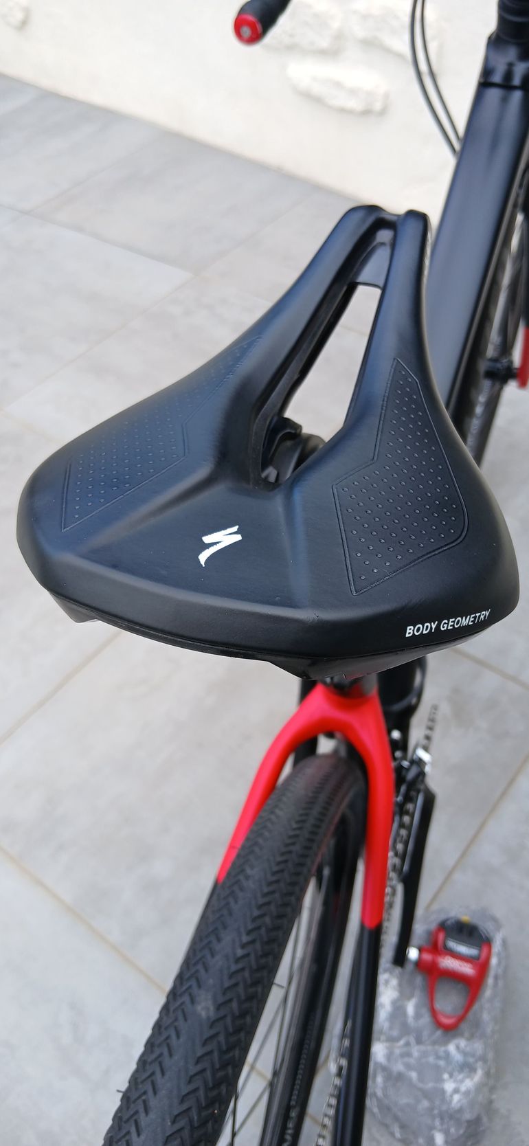 Used Specialized Men's Diverge Comp 2018 2018 Road & Gravel, Black — image 8 of 19