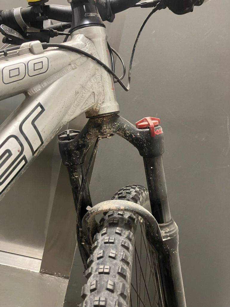 Used Carver Carver Custom Shimano Deore LX 2003 Mountainbike — image 6 of 11