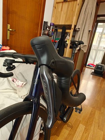 Used Lapierre Xelius Shimano Ultegra Di2 2025 Road & Gravel, Blue — image 15 of 30