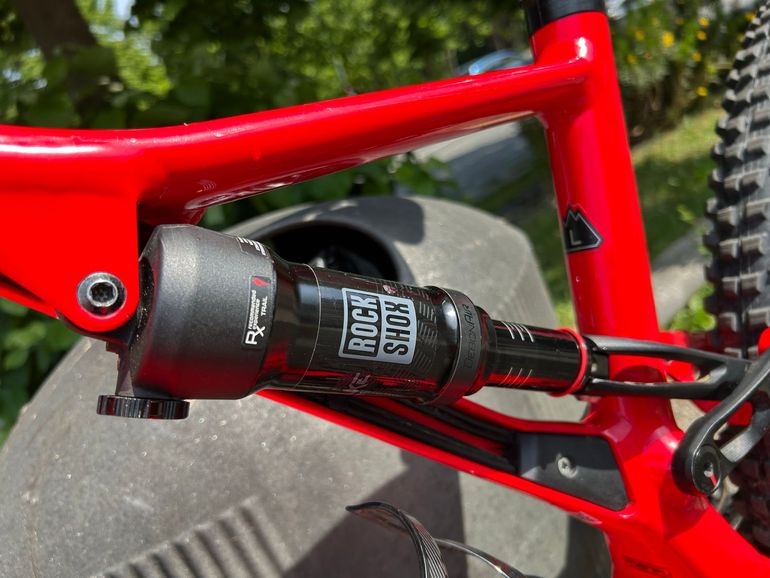 Used Specialized Alloy 2021 Mountainbike, Red — image 6 of 56
