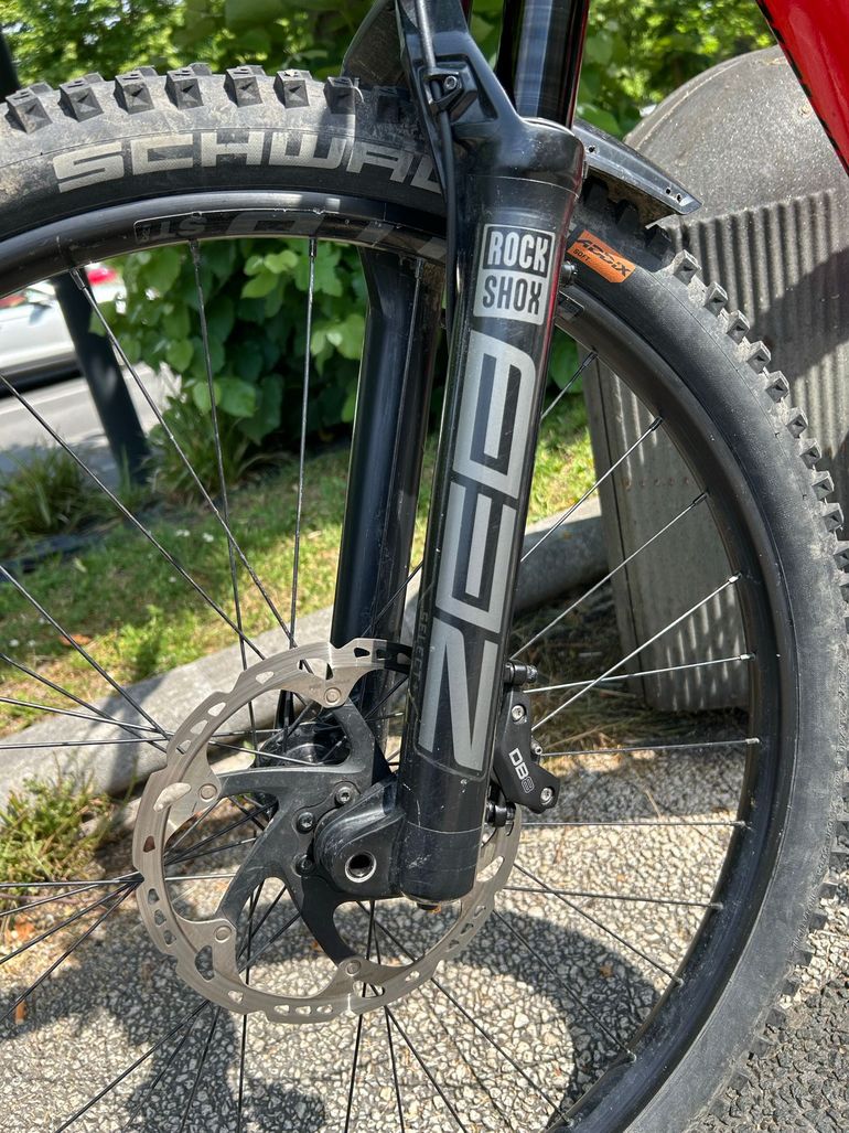 Used Specialized Alloy 2021 Mountainbike, Red — image 14 of 56