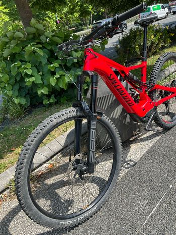 Used Specialized Alloy 2021 Mountainbike, Red — image 2 of 56