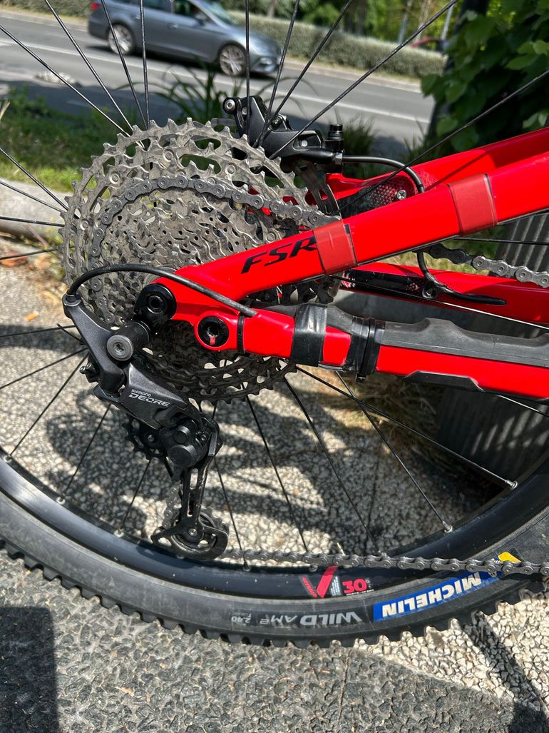 Used Specialized Alloy 2021 Mountainbike, Red — image 55 of 56