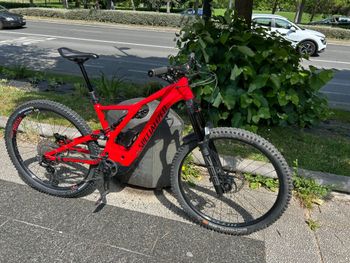 Used Specialized Alloy 2021 Mountainbike, Red — image 32 of 56