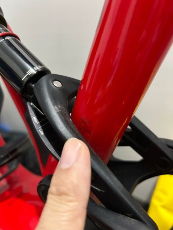 Used Specialized Alloy 2021 Mountainbike, Red — image 25 of 56